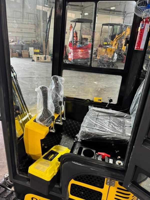 AGT 13.5HP 1-ton Mini & Small Excavator More Comfortable, 2116 pounds With Enclosed Cab Gasoline For Sale | AGT-QH13R - Image 2