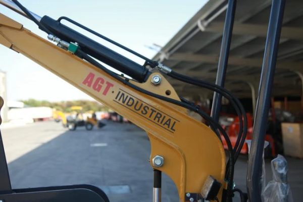 AGT 13.5 HP B&S 1 ton Mini Small Excavator, With Hydraulic Thumb and Swing Boom ,Gasoline For Sale | AGT-DM12-C - Image 2