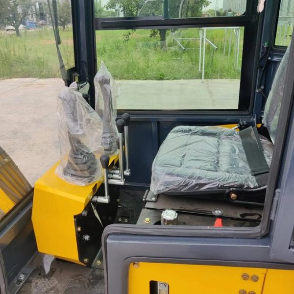 TYPHON Terror X Mini Excavator – 2,500lb Trench Digger w Cabin USA - Image 2