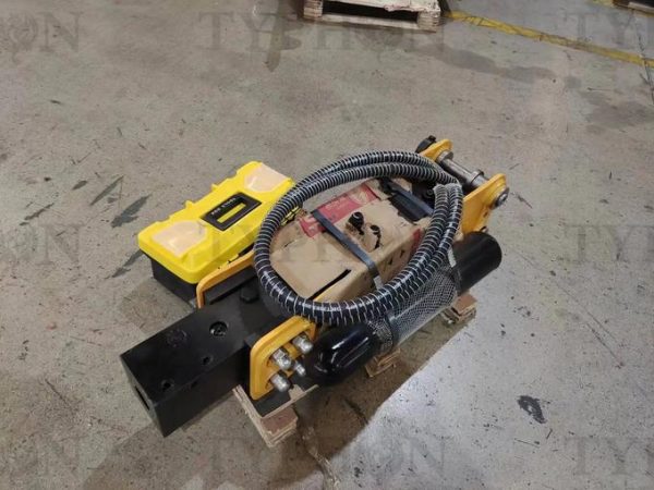 2.5 ton Mini Excavator Attachment Hydraulic Hammer Top Type Rock Breaker Generic2.5 ton Mini Excavator Attachment Hydraulic Hammer Top Type Rock Breaker Generic - Image 2