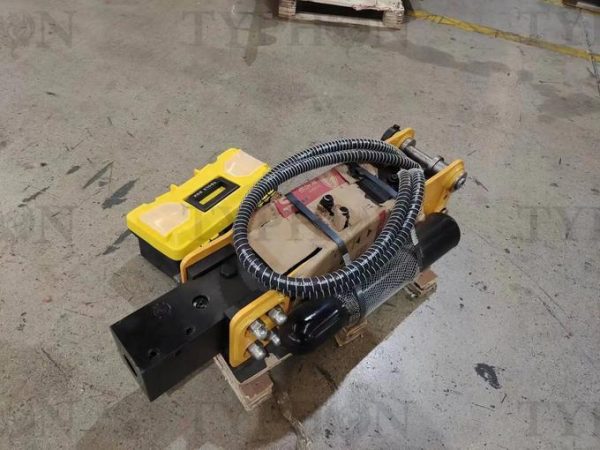 2.5 ton Mini Excavator Attachment Hydraulic Hammer Top Type Rock Breaker Generic2.5 ton Mini Excavator Attachment Hydraulic Hammer Top Type Rock Breaker Generic - Image 3