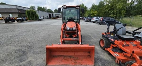 2018 Kubota B2650HSDC - Image 2