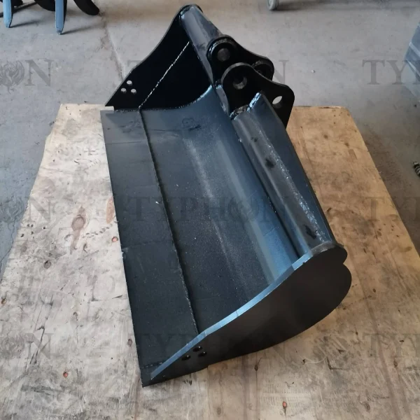 Excavator Attachment Tilt Bucket 47″ Hydraulic Tilting Bucket 1200mm Heavy Duty - Image 2