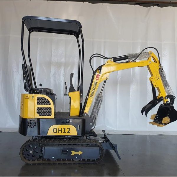 AGT 13.5 HP B&S 1-ton Mini & Small Excavator Micro Crawler Digger, Gasoline, With Thumb Clip For Sale | AGT-QH12 - Image 3