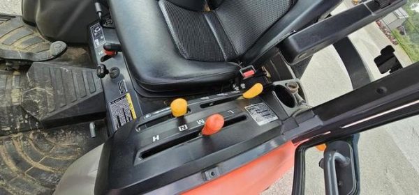 2018 Kubota B2650HSDC - Image 6