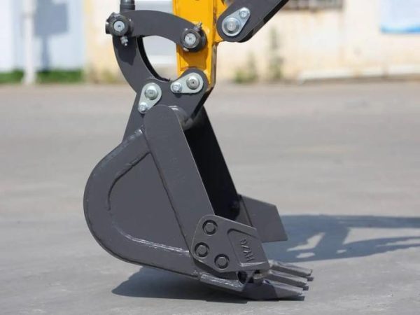 TYPHON TERROR XIX STORM Mini Excavator – 1.8 Ton Trench Digger with Boom Swing, Canopy - Image 3